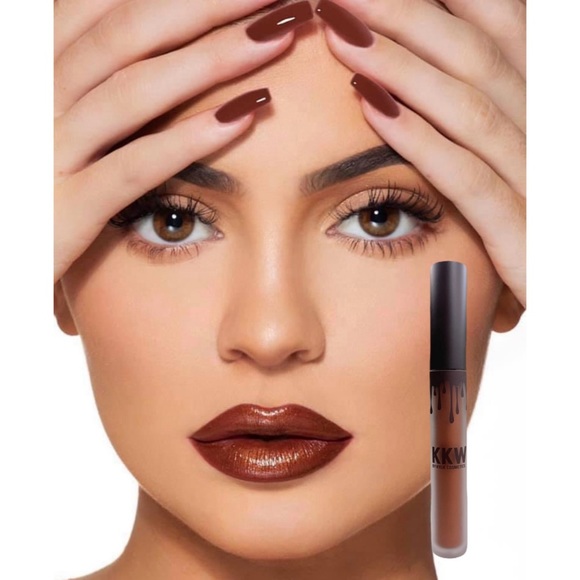 Kylie Cosmetics Lip Gloss in Main Bae - Picture 2 of 5